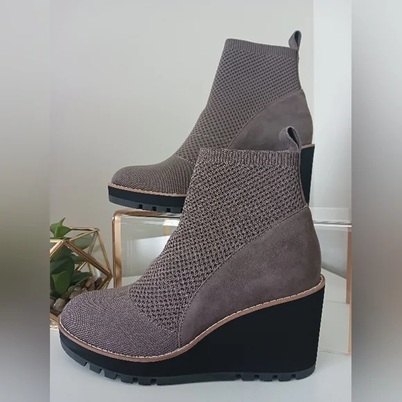 NWT Eileen Fisher - London Knit Wedge Boots - Picture 3 of 9